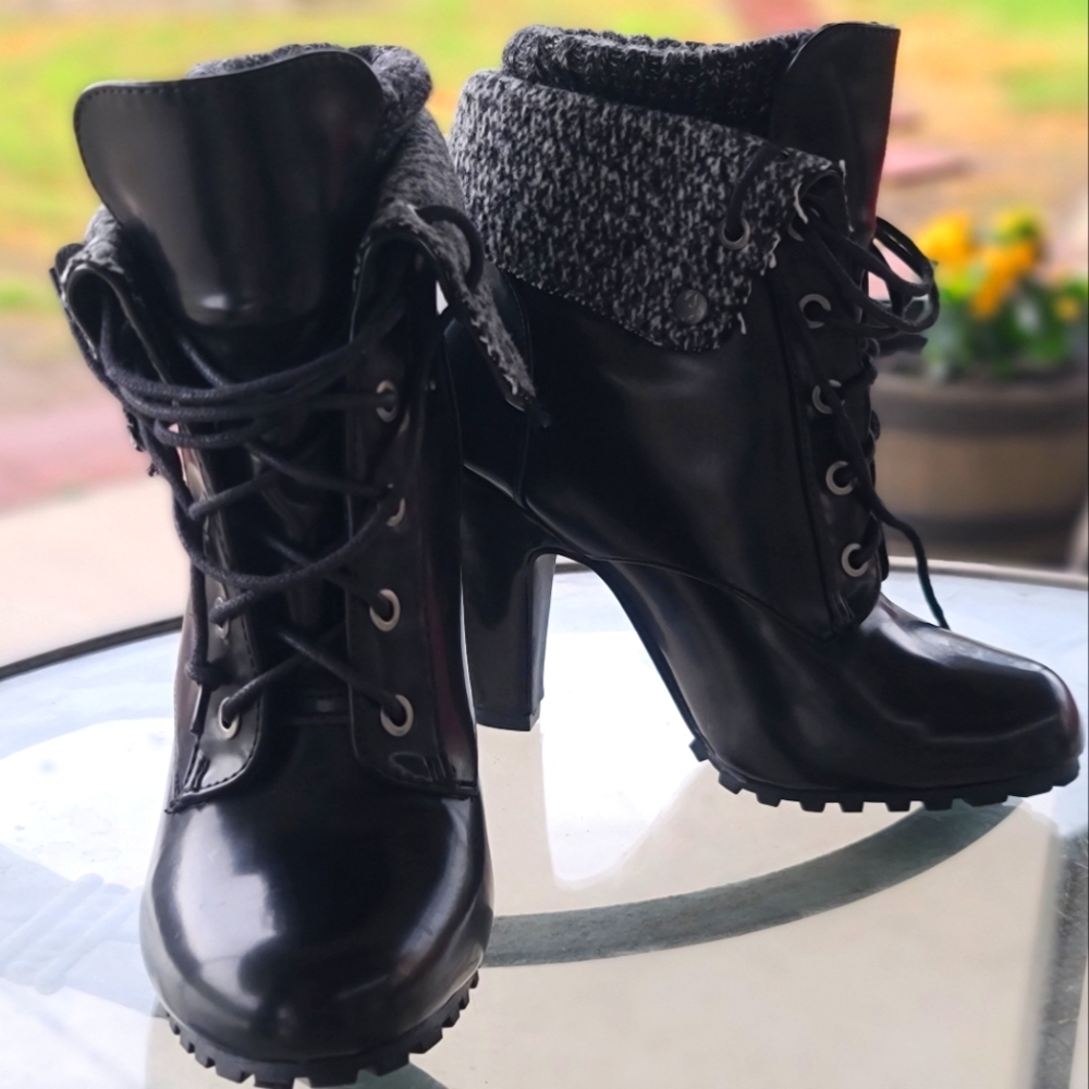 Bamboo booties 7.5